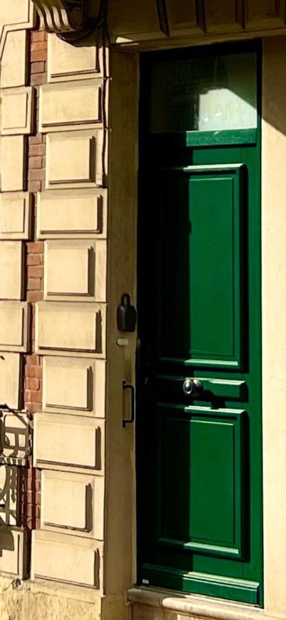 Appartement De Luxe Avec Fresque, Hyper Centre Et Parking Sure Fontainebleau Zewnętrze zdjęcie