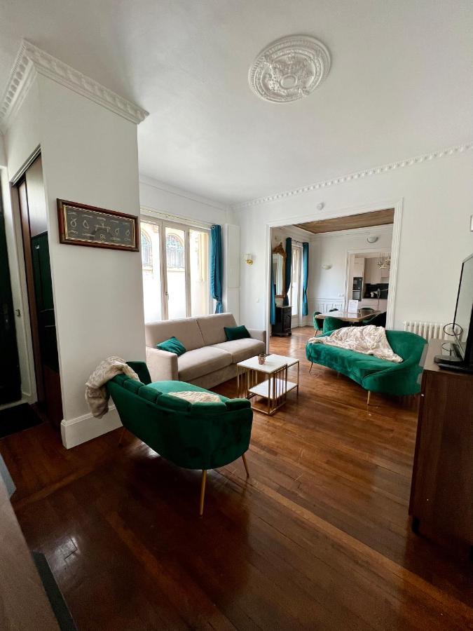 Appartement De Luxe Avec Fresque, Hyper Centre Et Parking Sure Fontainebleau Zewnętrze zdjęcie