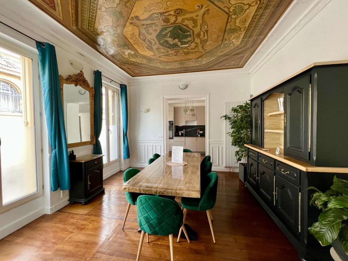 Appartement De Luxe Avec Fresque, Hyper Centre Et Parking Sure Fontainebleau Zewnętrze zdjęcie